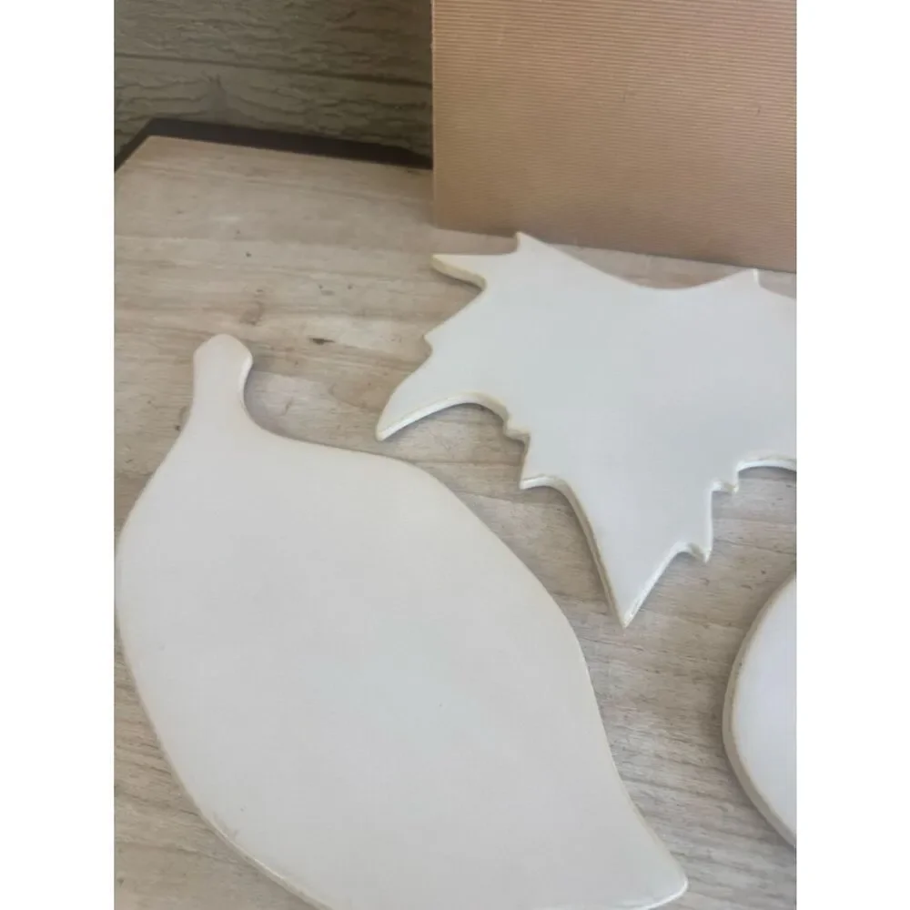 Pottery barn cheese plates Leaf-Shaped Ceramic Decorative Trays